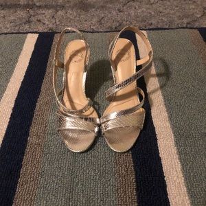 L Miller metallic high heels size: 7M